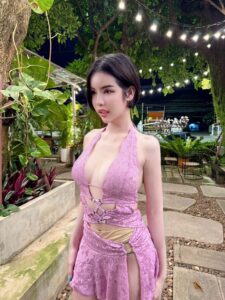 นารา เครปกระเทย